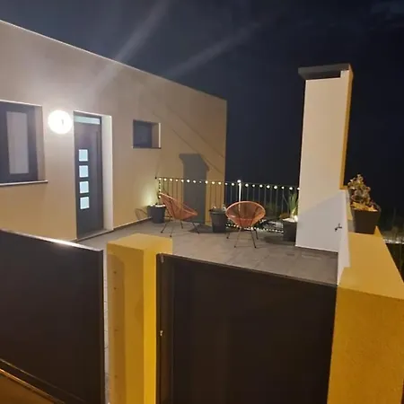 Sea&sunrise Village Casa vacanze